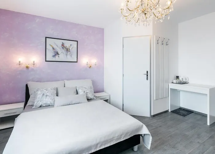 Konukevi A.v.e. Kliska 3*