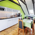 Guest house A.v.e. Kliska 3*