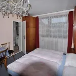 Guest house A.v.e. Kliska 3*