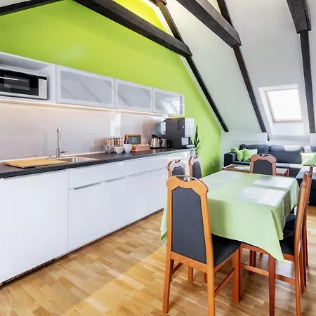 Guest house A.v.e. Kliska 3*